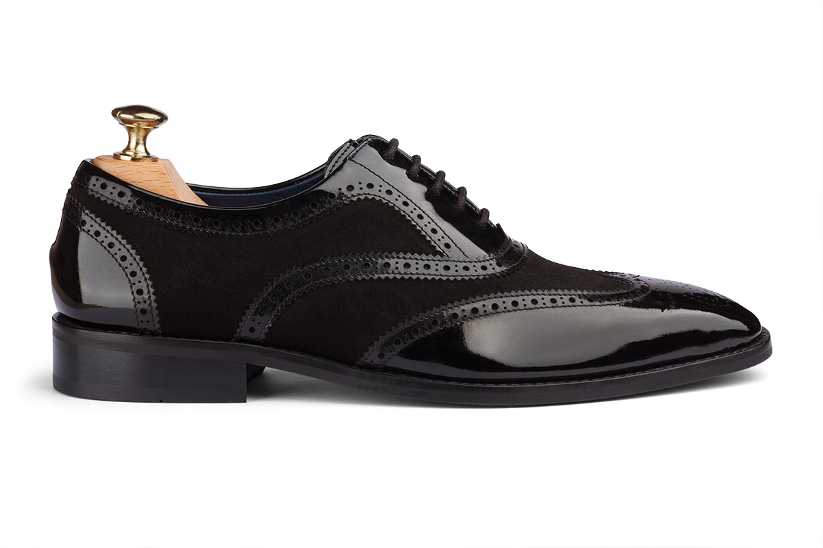 KRAKOW - GLOSSY PATENT BLACK LEATHER SHOES