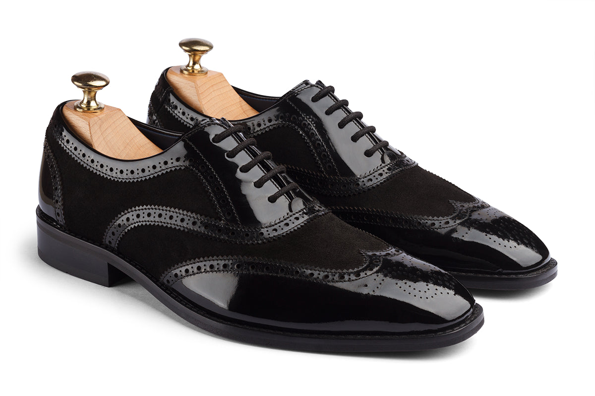 KRAKOW - GLOSSY PATENT BLACK LEATHER SHOES