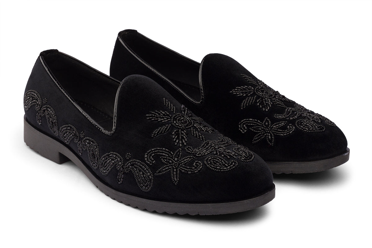 RISING FLOWER - BLACK VELVET MOJRI