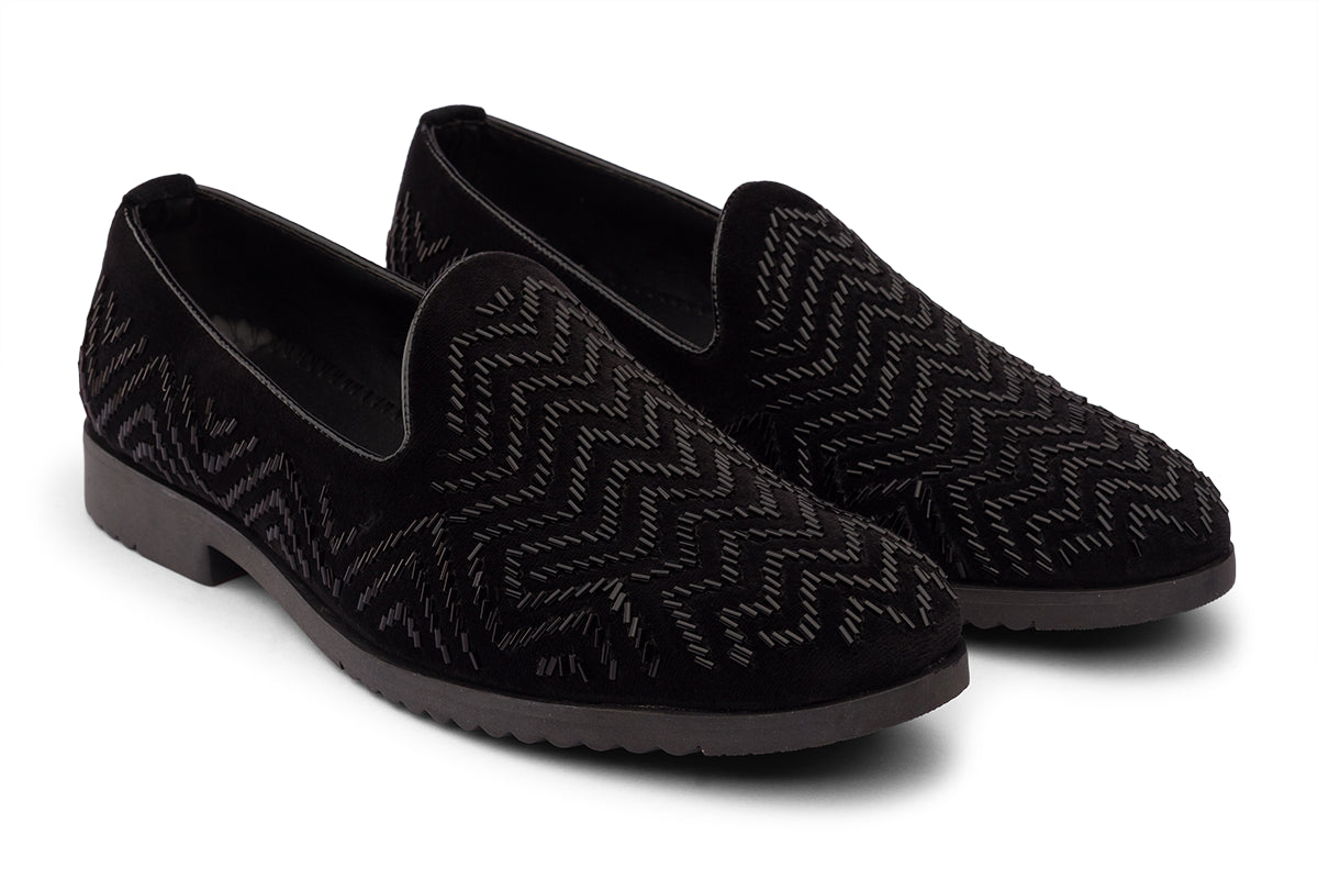 V SEQUENCE - BLACK VELVET SHOE