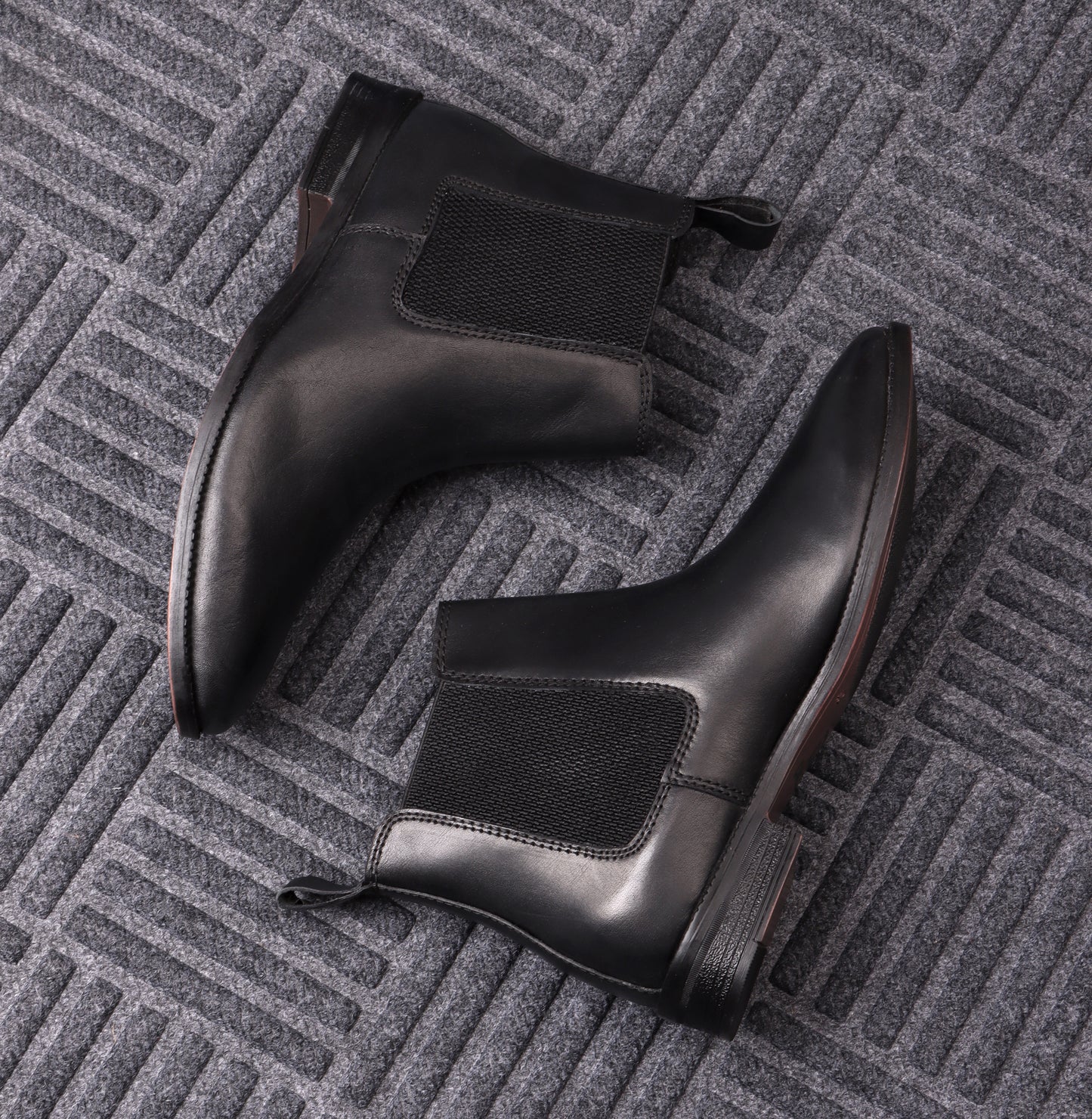 CHELSEA BOOTS - BLACK LEATHER SHOES