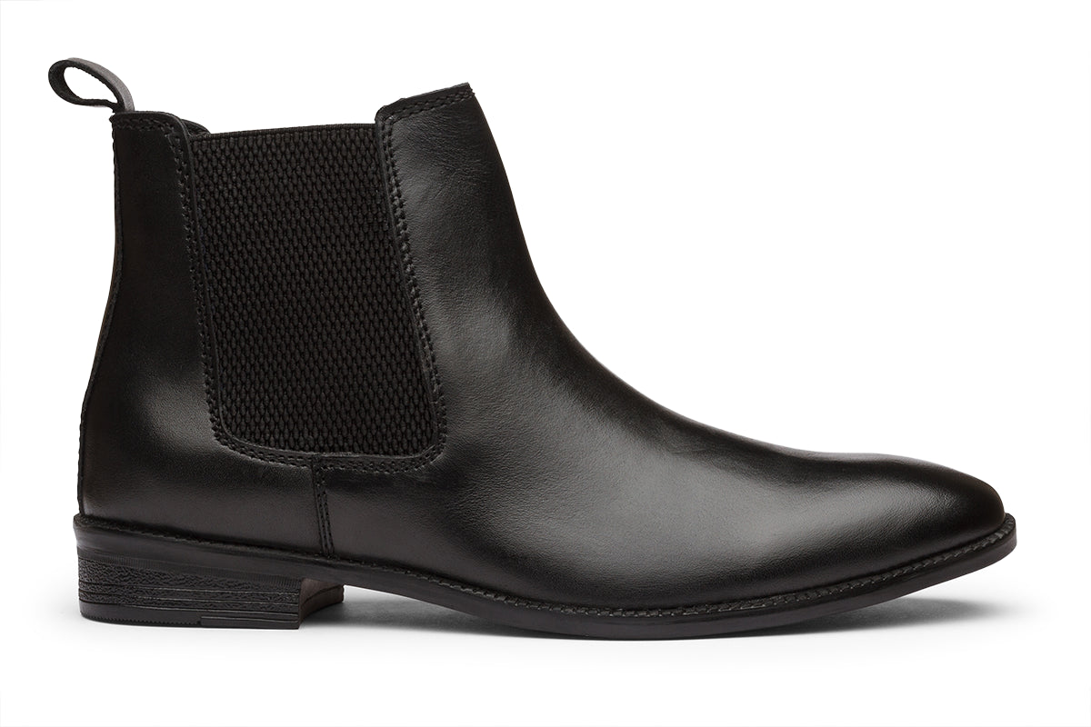 CHELSEA BOOTS - BLACK LEATHER SHOES