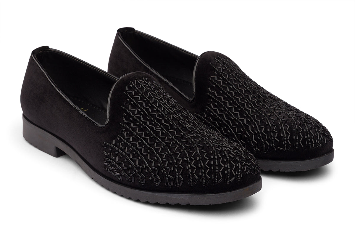 CONTINUOUS SEQUENCE - BLACK VELVET SHOE