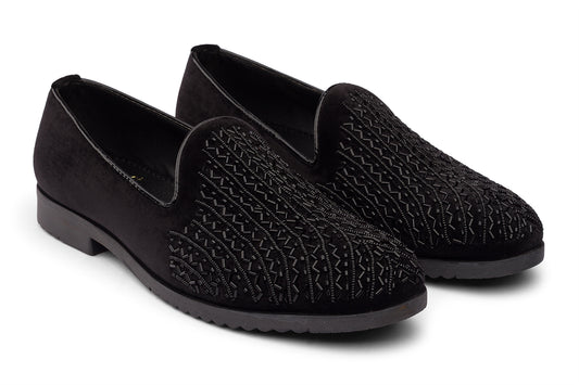 CONTINUOUS SEQUENCE - BLACK VELVET SHOE