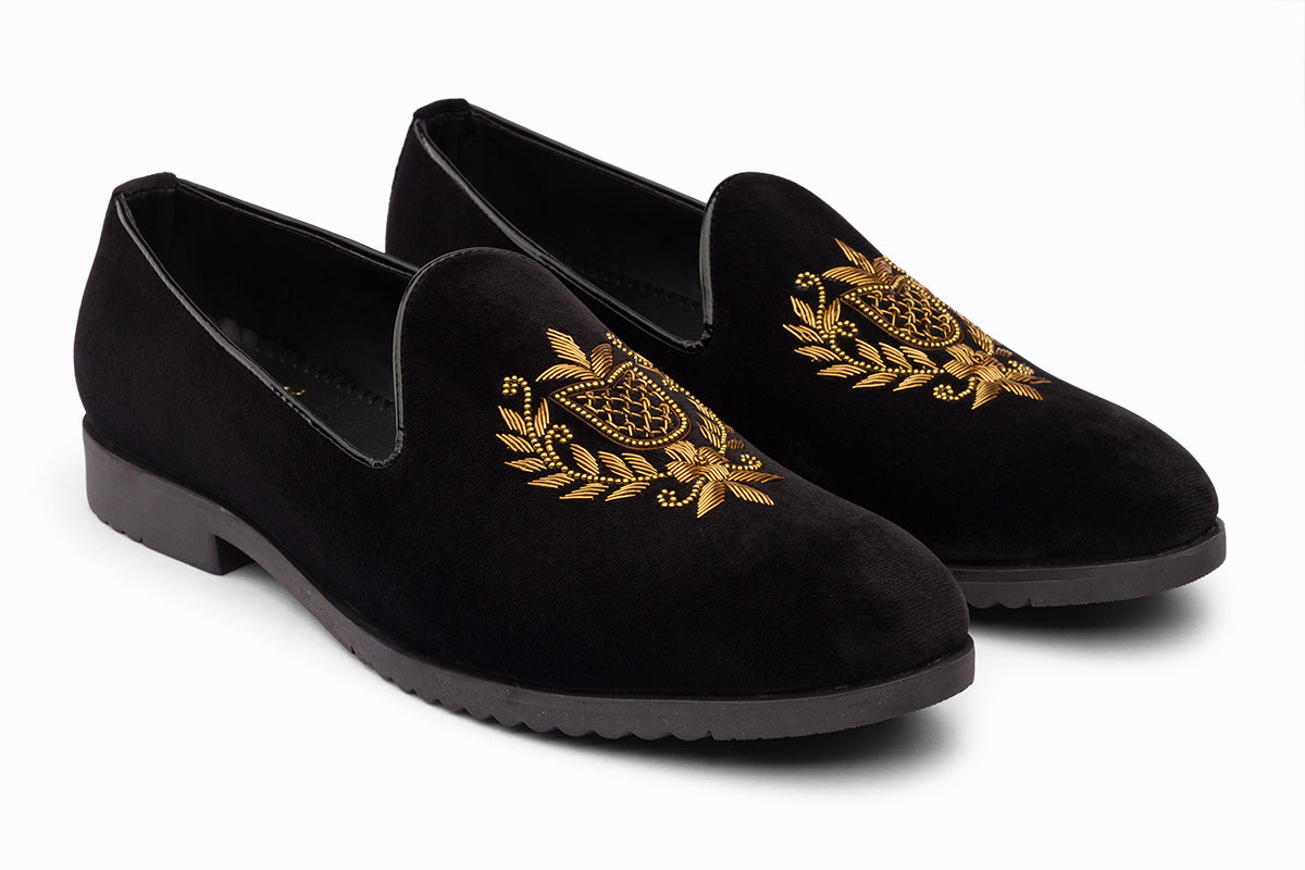 GOLD SHEILD - BLACK VELVET SHOE