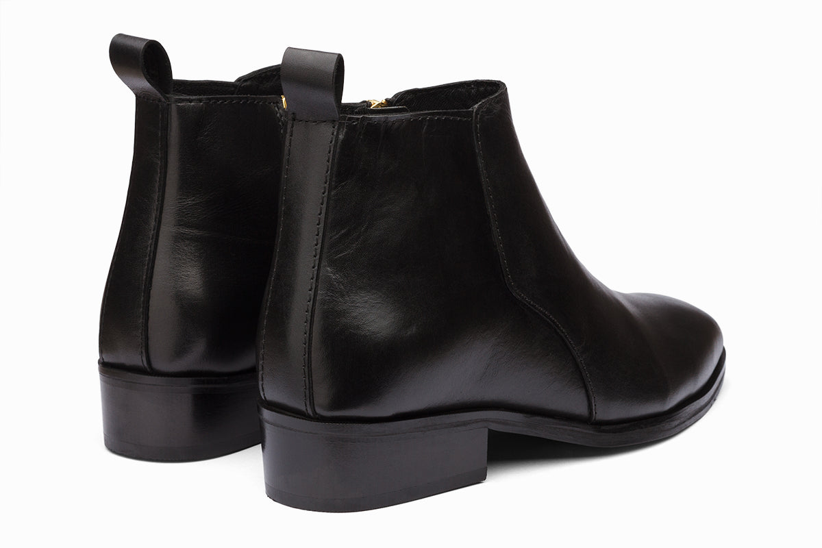 BRADFORD - BLACK LEATHER CUBAN HEEL BOOT