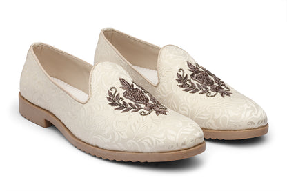 ANTIQUE SHEILD - CREAM