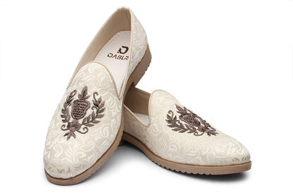 ANTIQUE SHEILD - CREAM