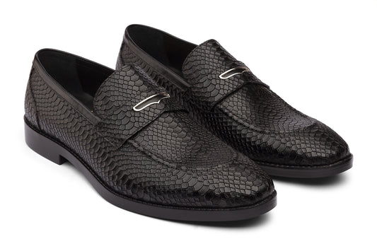 DAHN - BLACK LEATHER SHOES